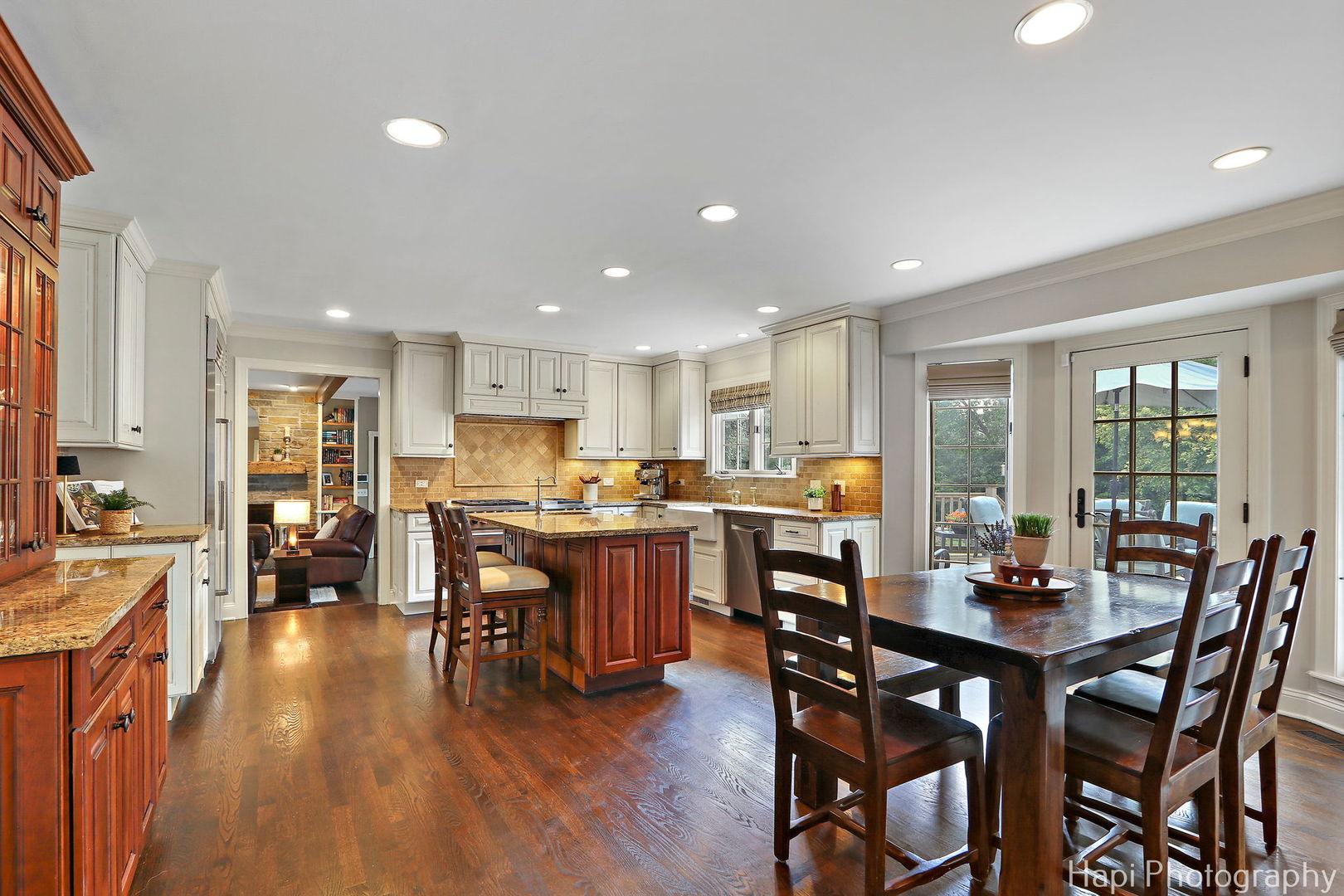 2340 Huntington Lakes Drive