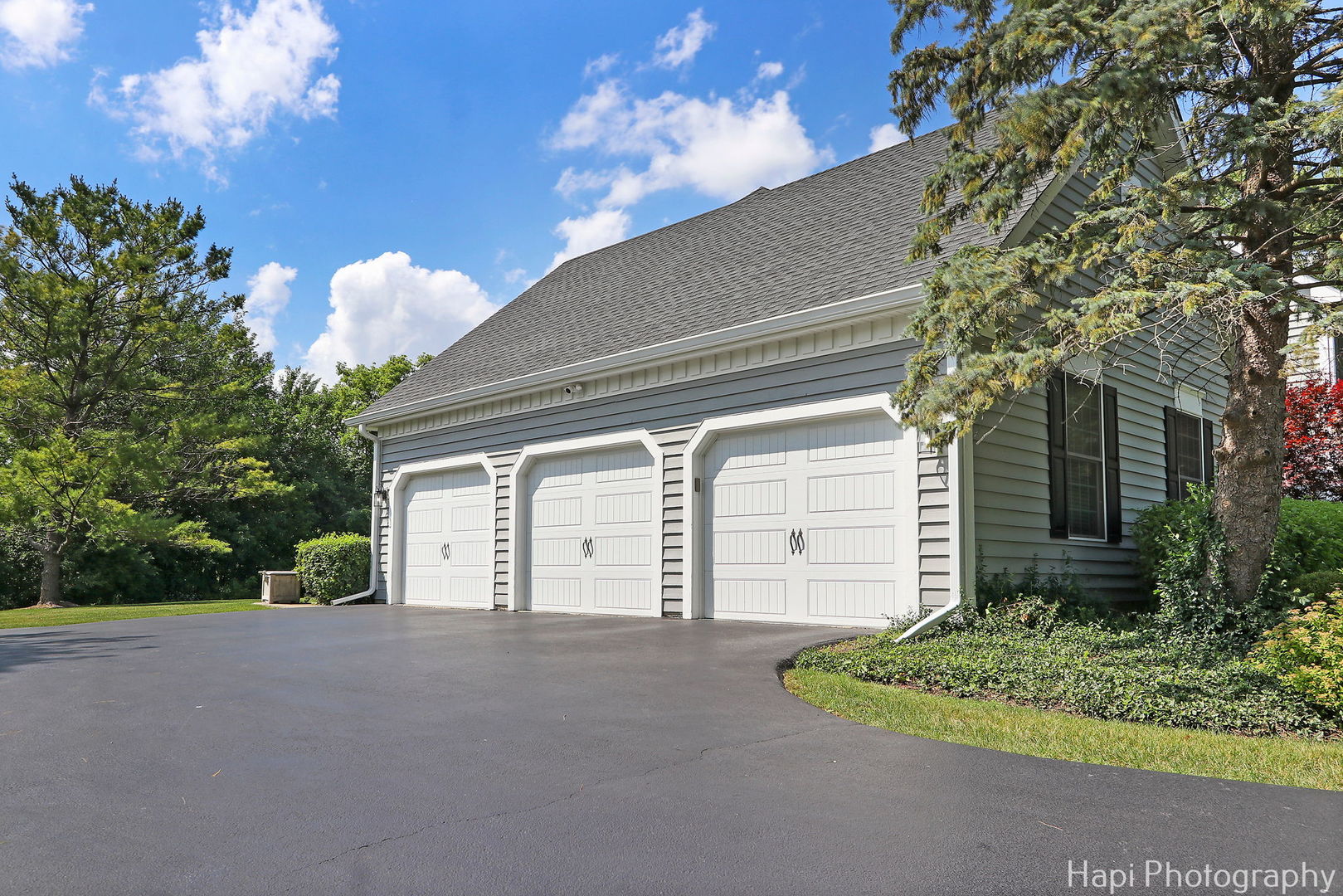 2340 Huntington Lakes Drive