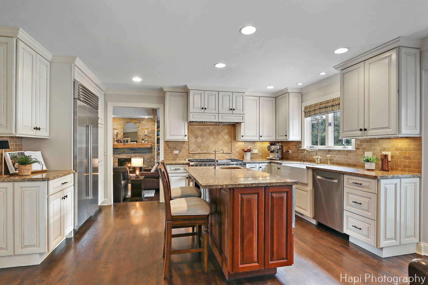 2340 Huntington Lakes Drive