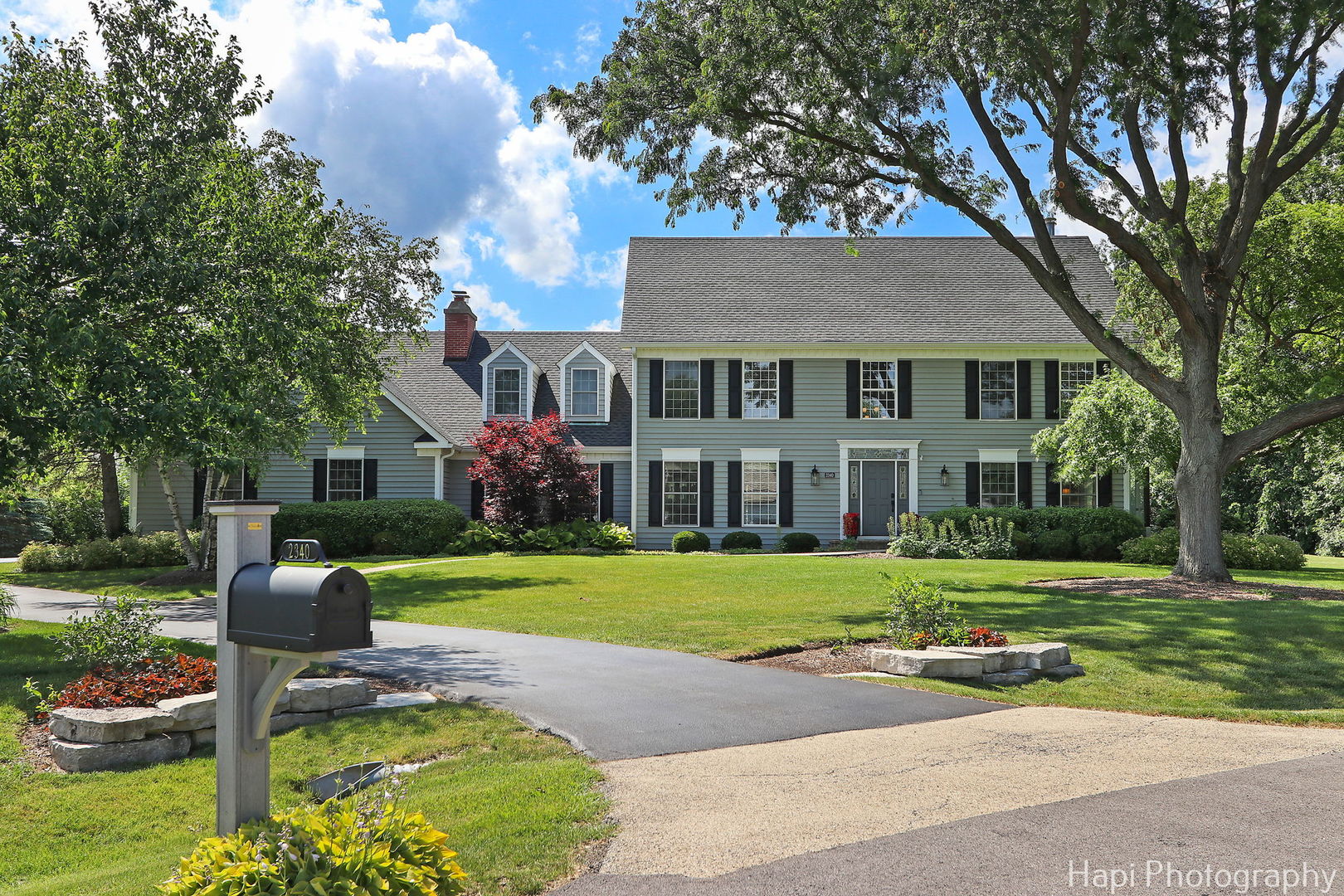 2340 Huntington Lakes Drive
