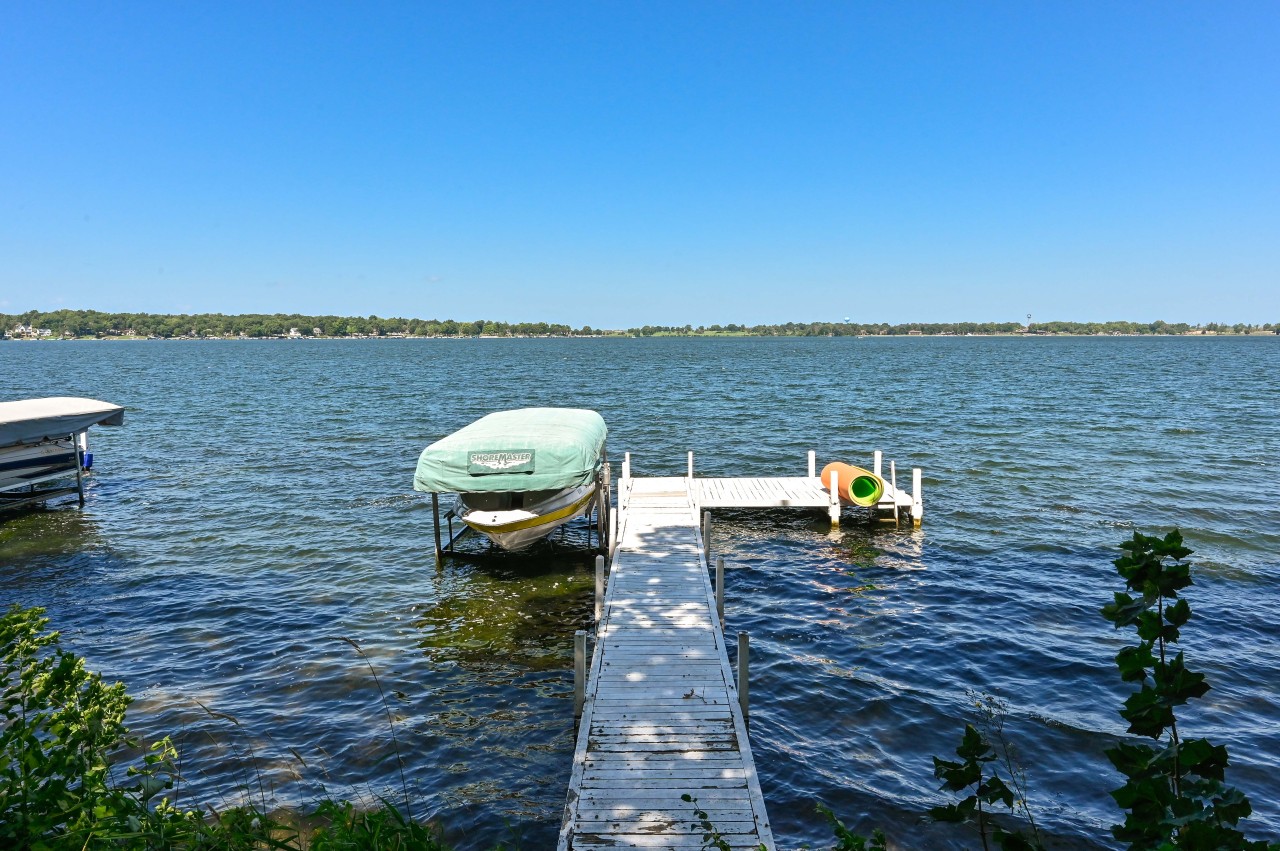 2225 South Shore Dr