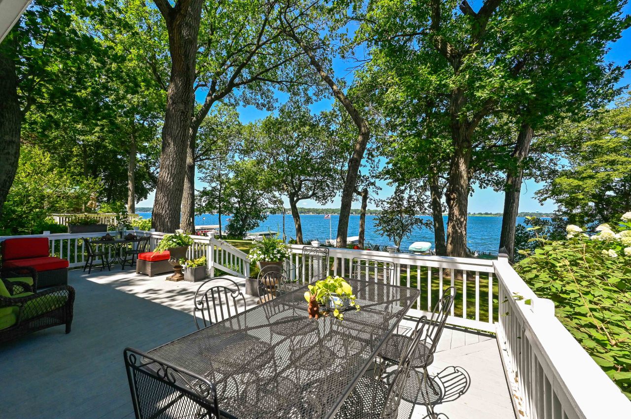 2225 South Shore Dr