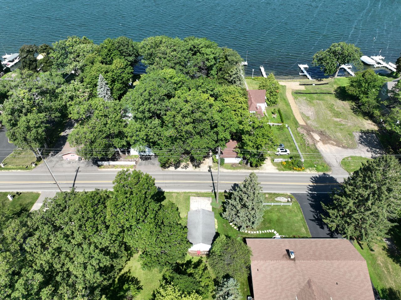 2225 South Shore Dr
