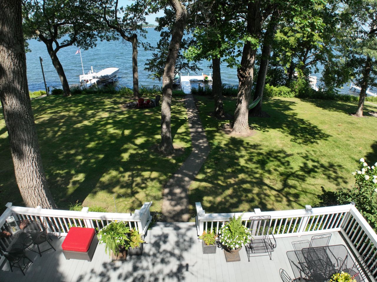 2225 South Shore Dr