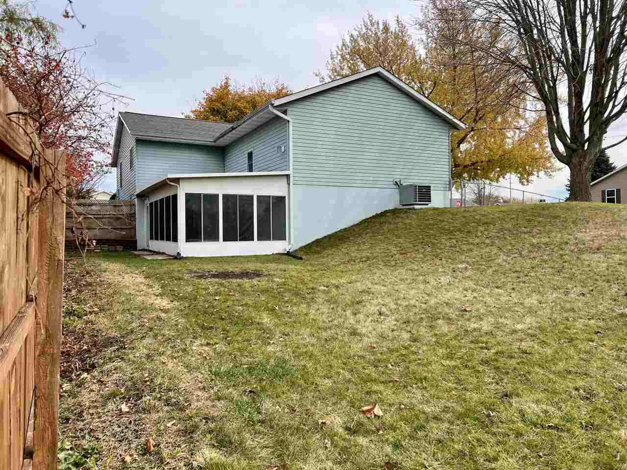 613 Eastwood Dr
