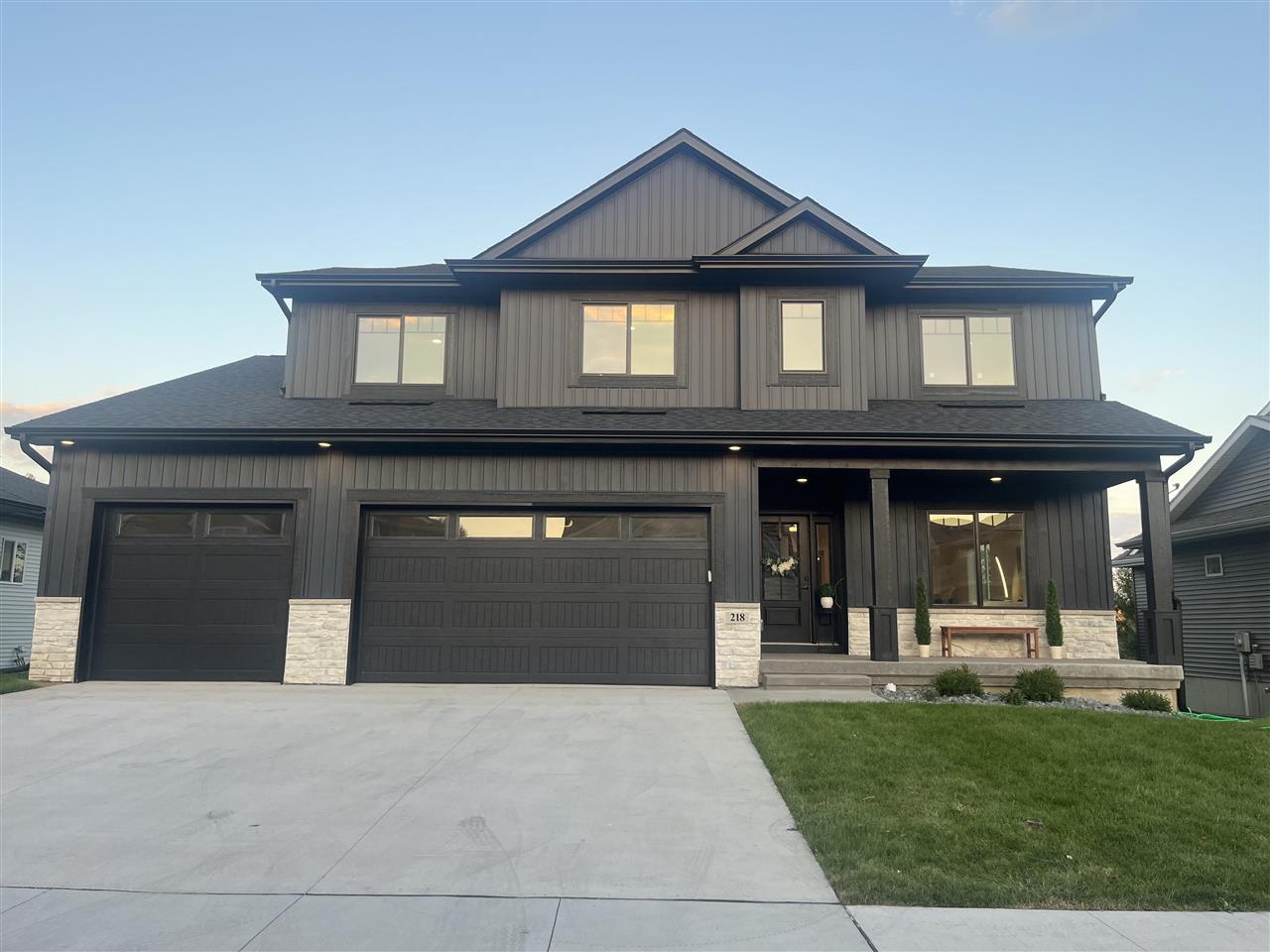 218 Colchester Dr