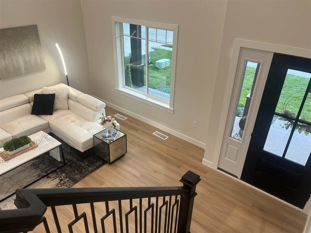218 Colchester Dr