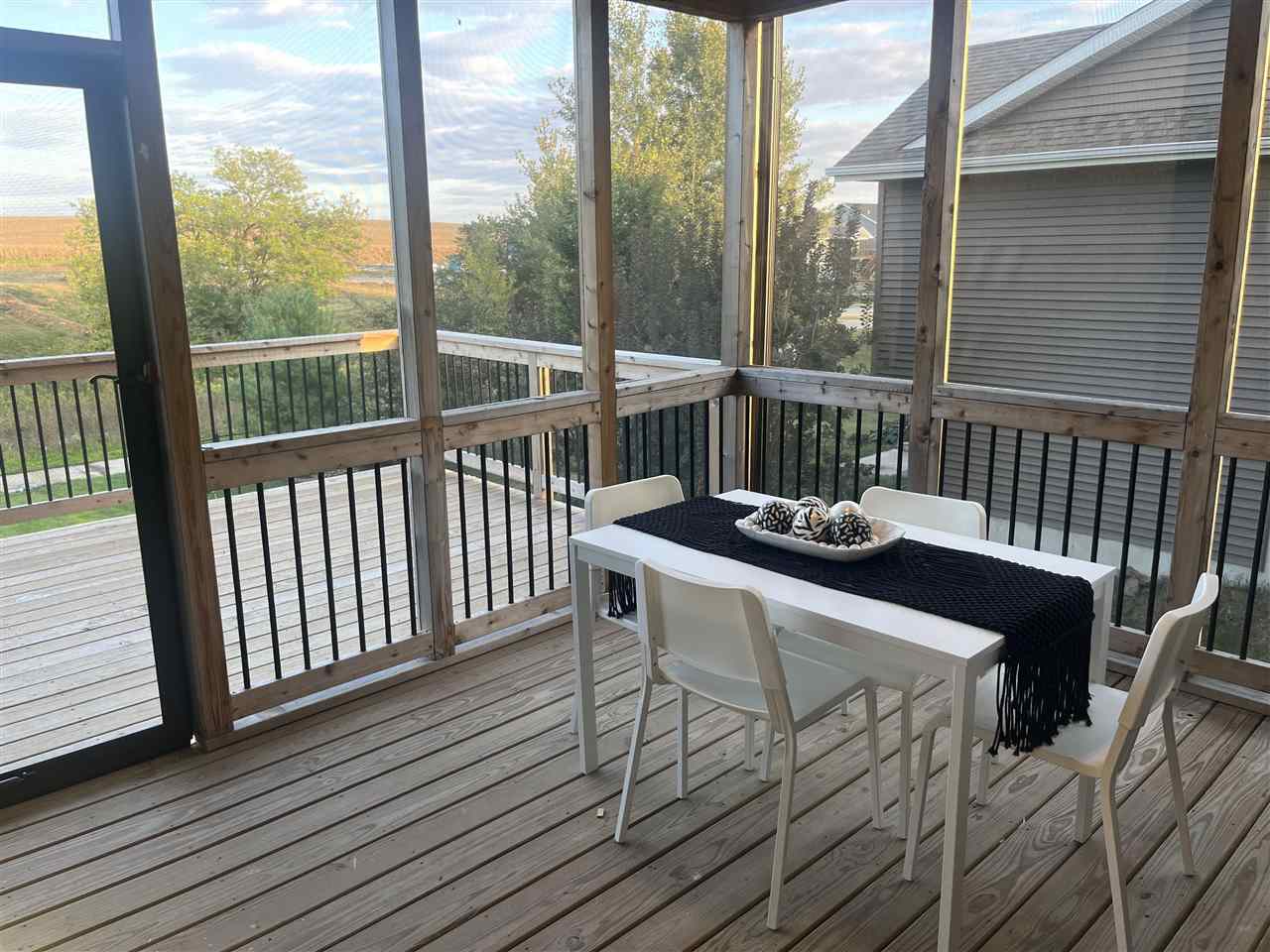 218 Colchester Dr