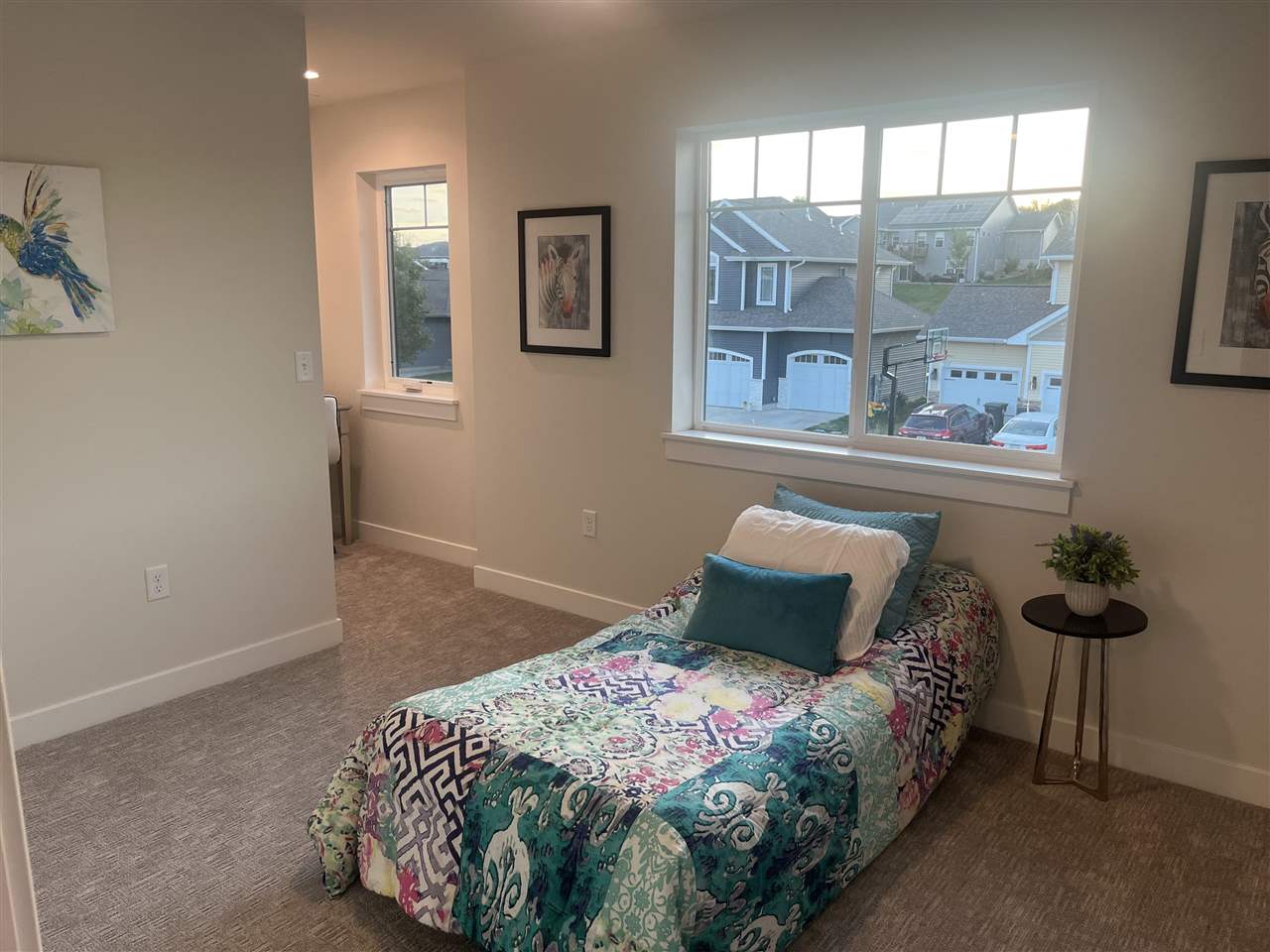 218 Colchester Dr