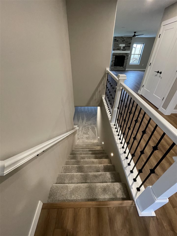 164 Huntington Dr