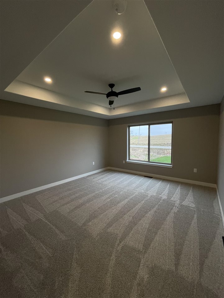 164 Huntington Dr