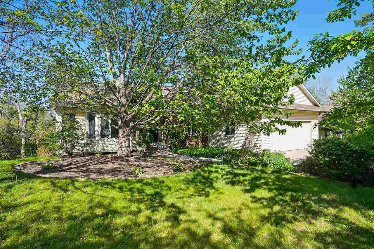205 E Dovetail Dr