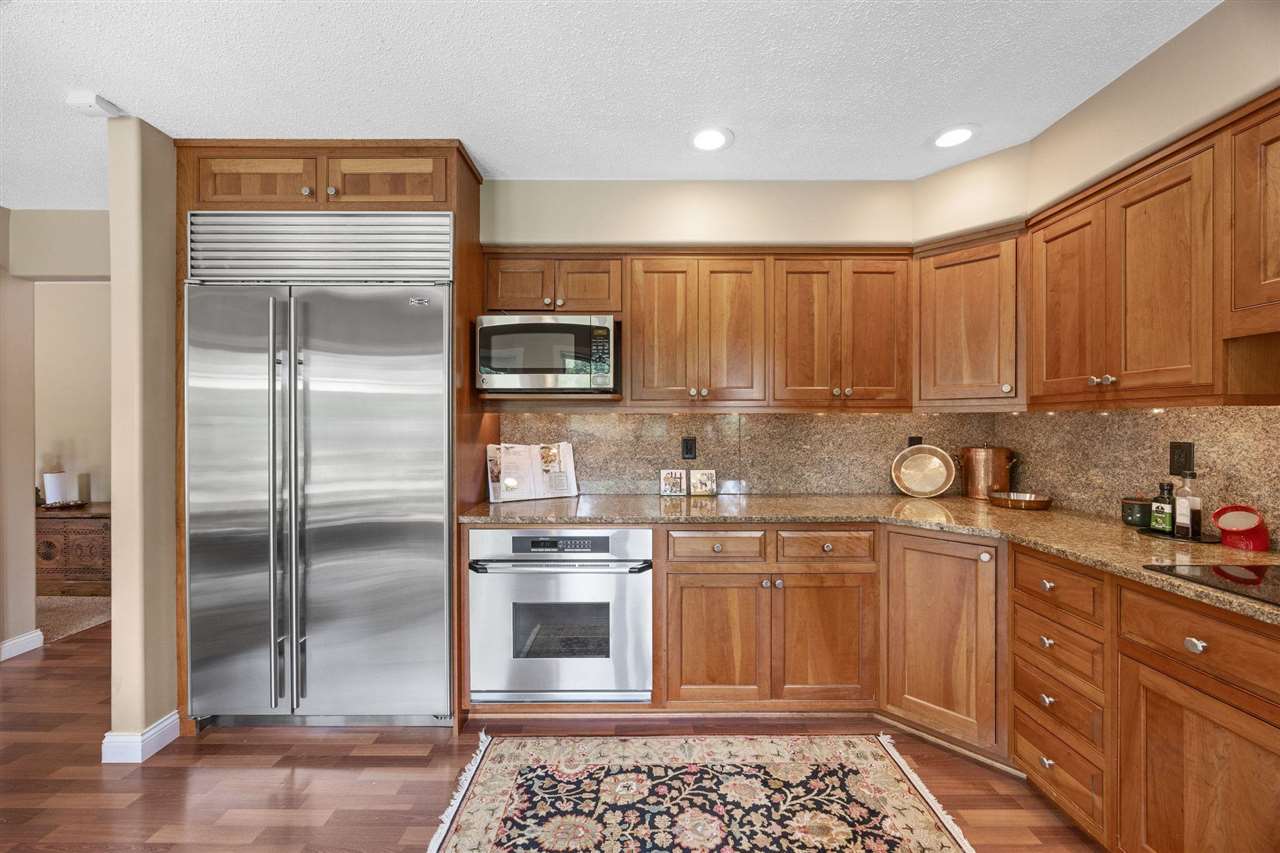 13 South View Dr NE