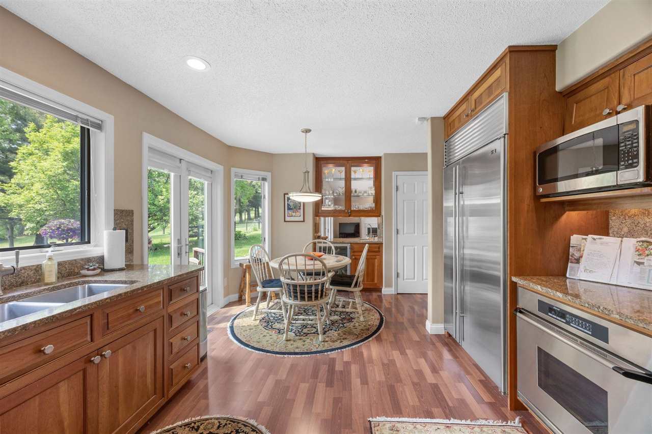 13 South View Dr NE
