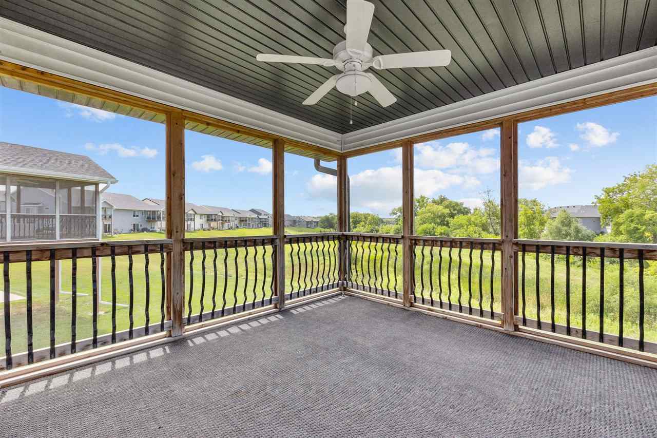 1101 Creekside Dr