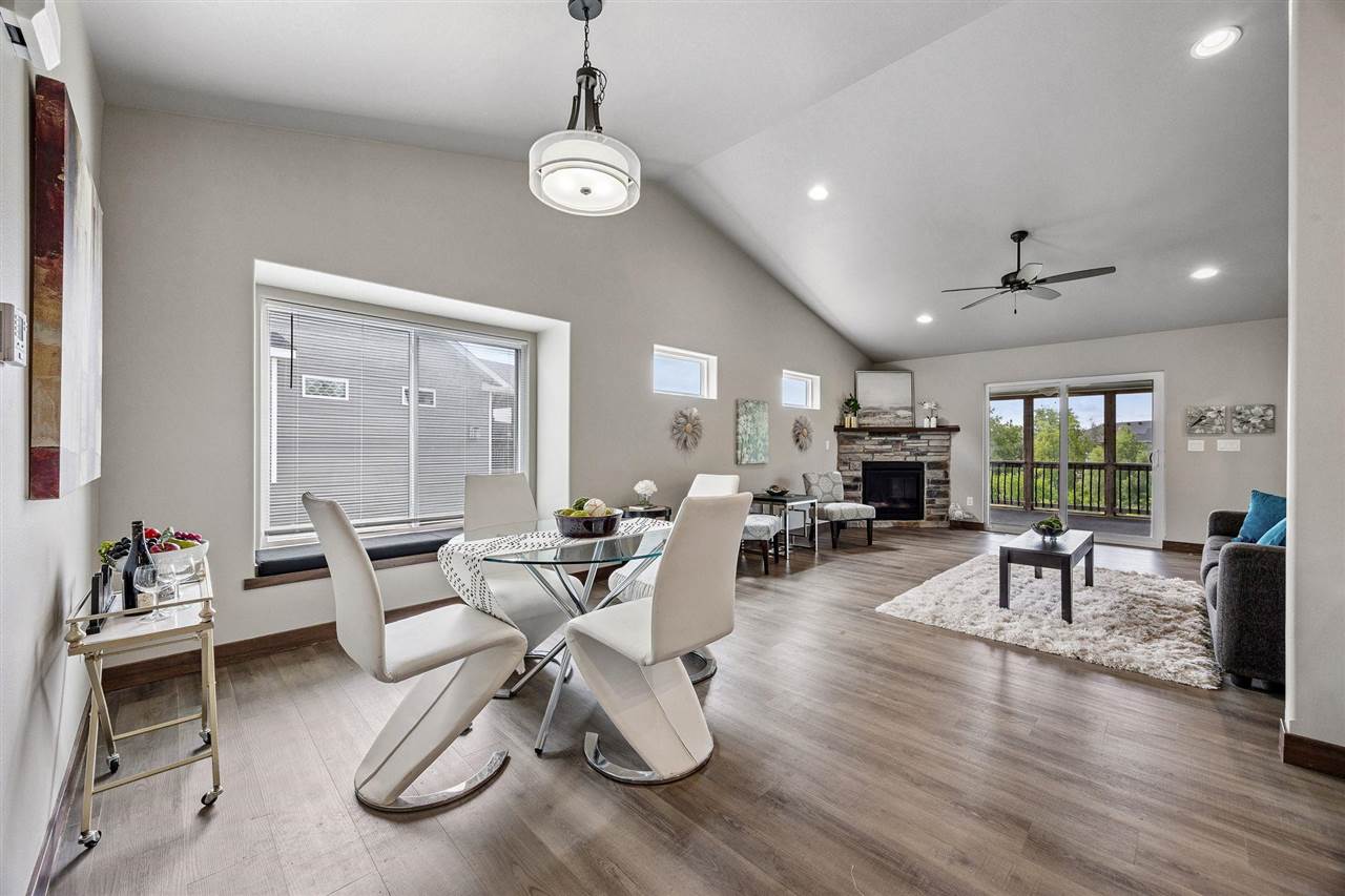 1101 Creekside Dr