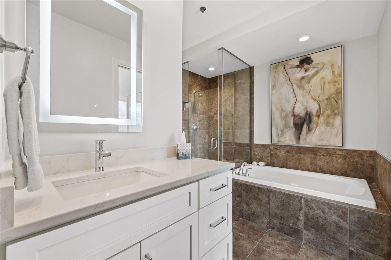 1303 5th St Unit: 604