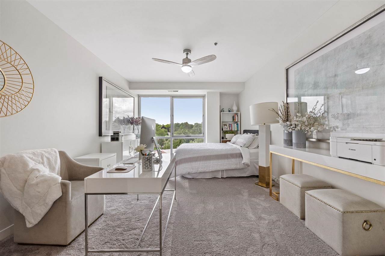 1303 5th St Unit: 604