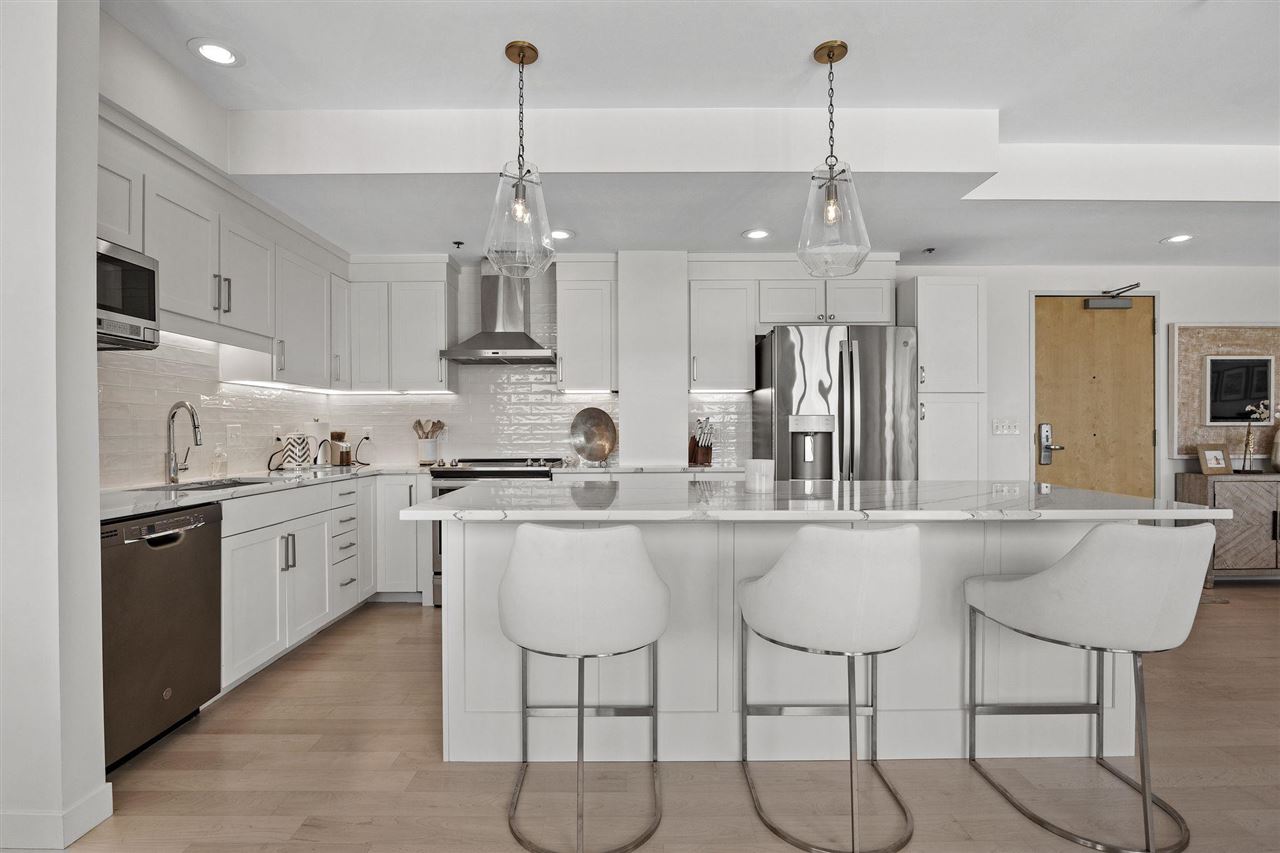 1303 5th St Unit: 604