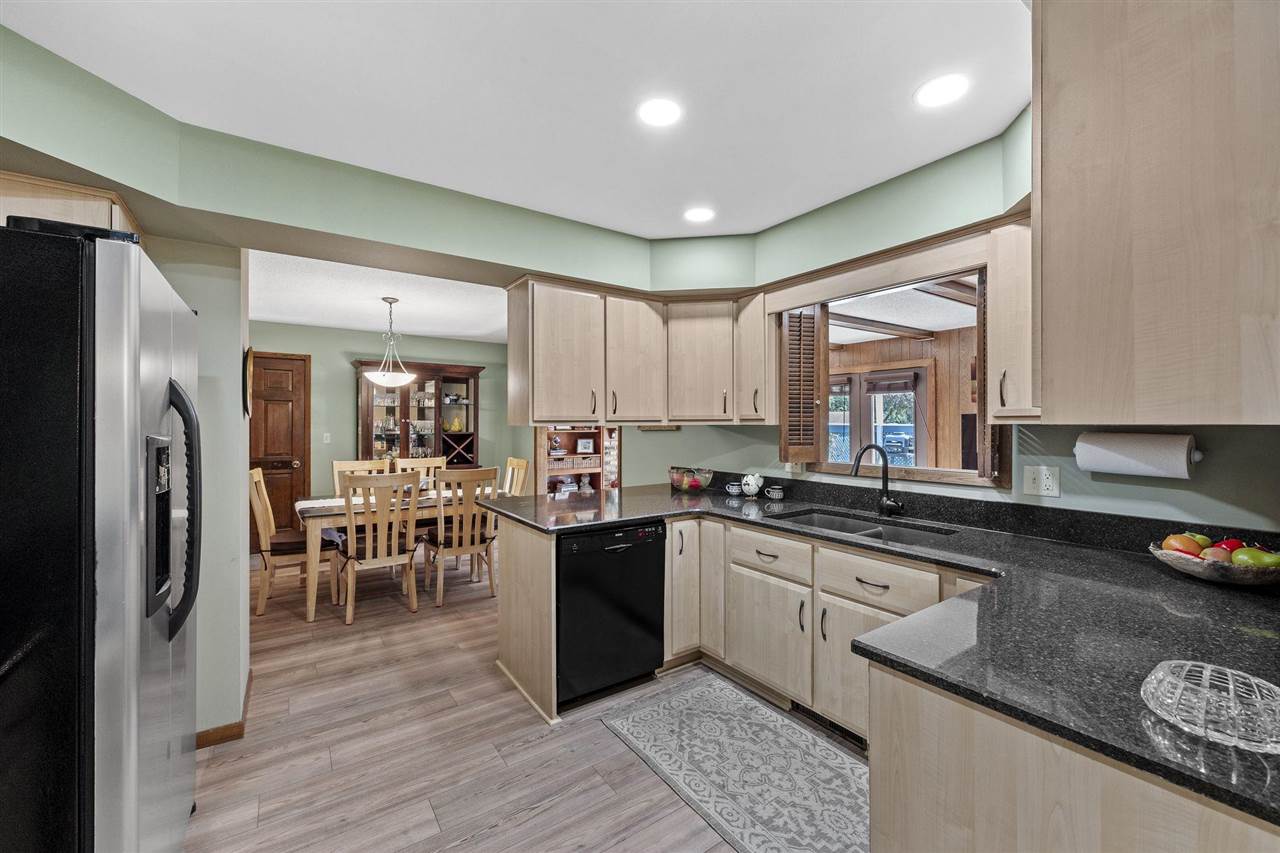 556 Mahaska Ct