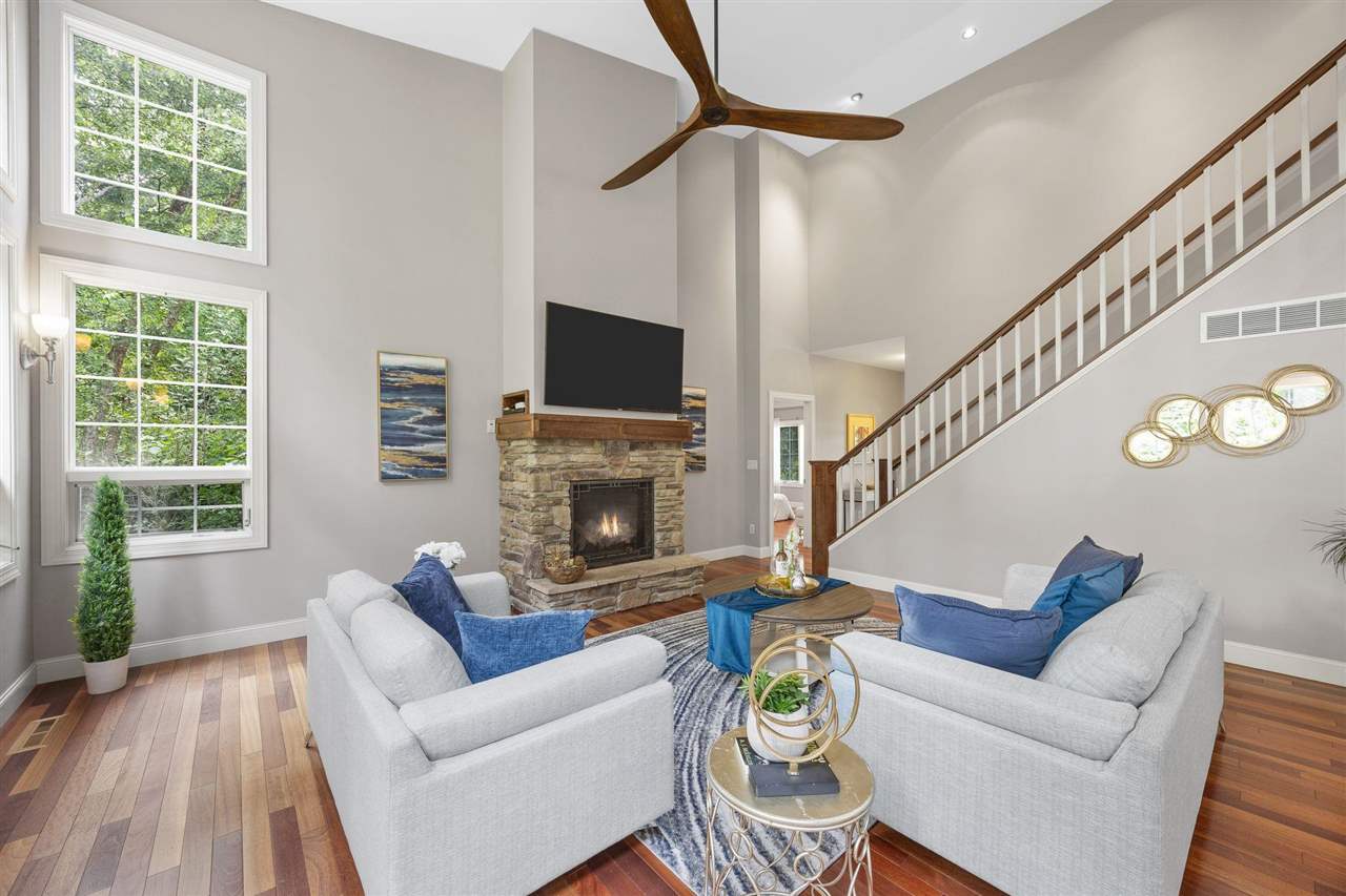 960 Mesquite Dr