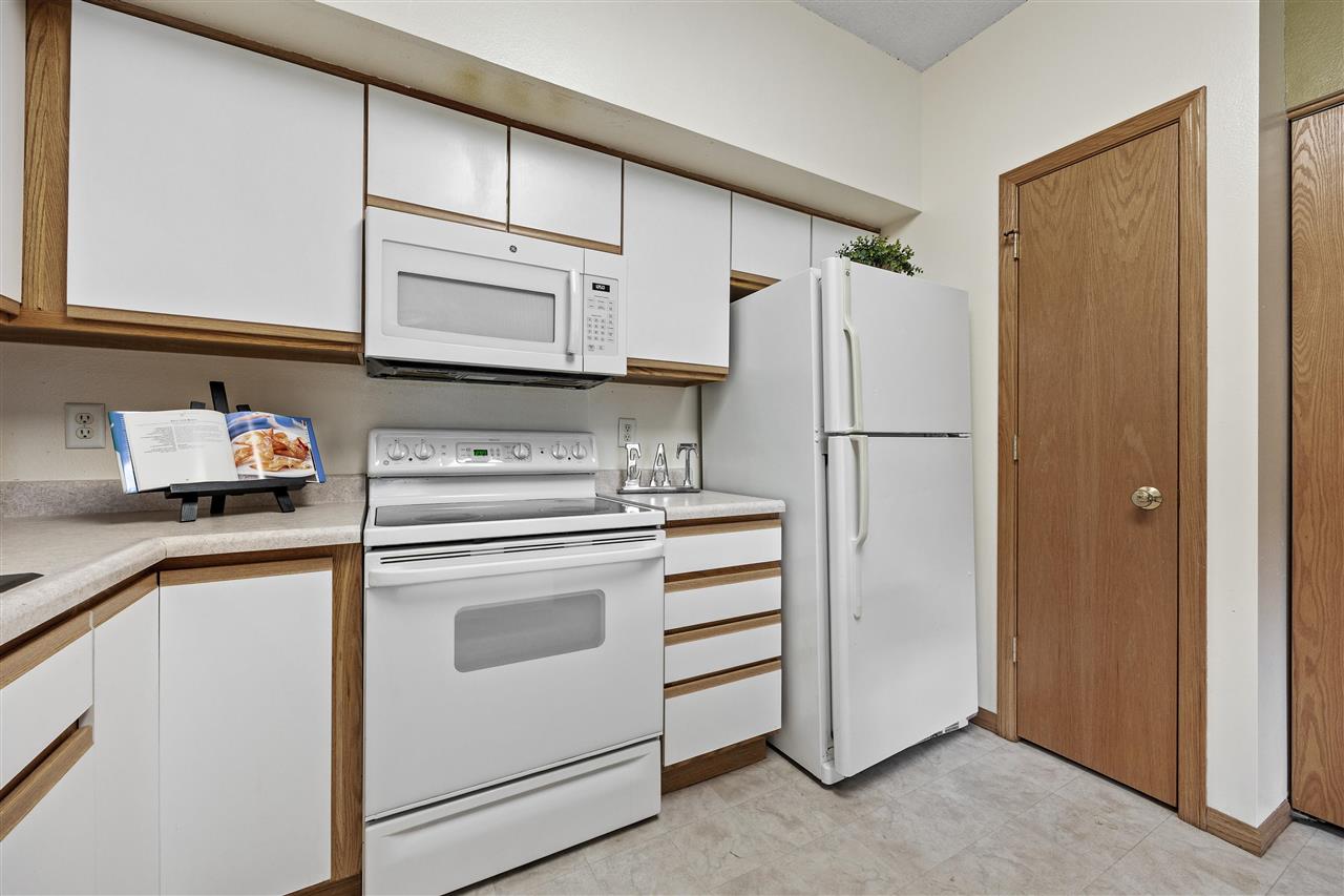 2857 Coral Ct Unit: 201