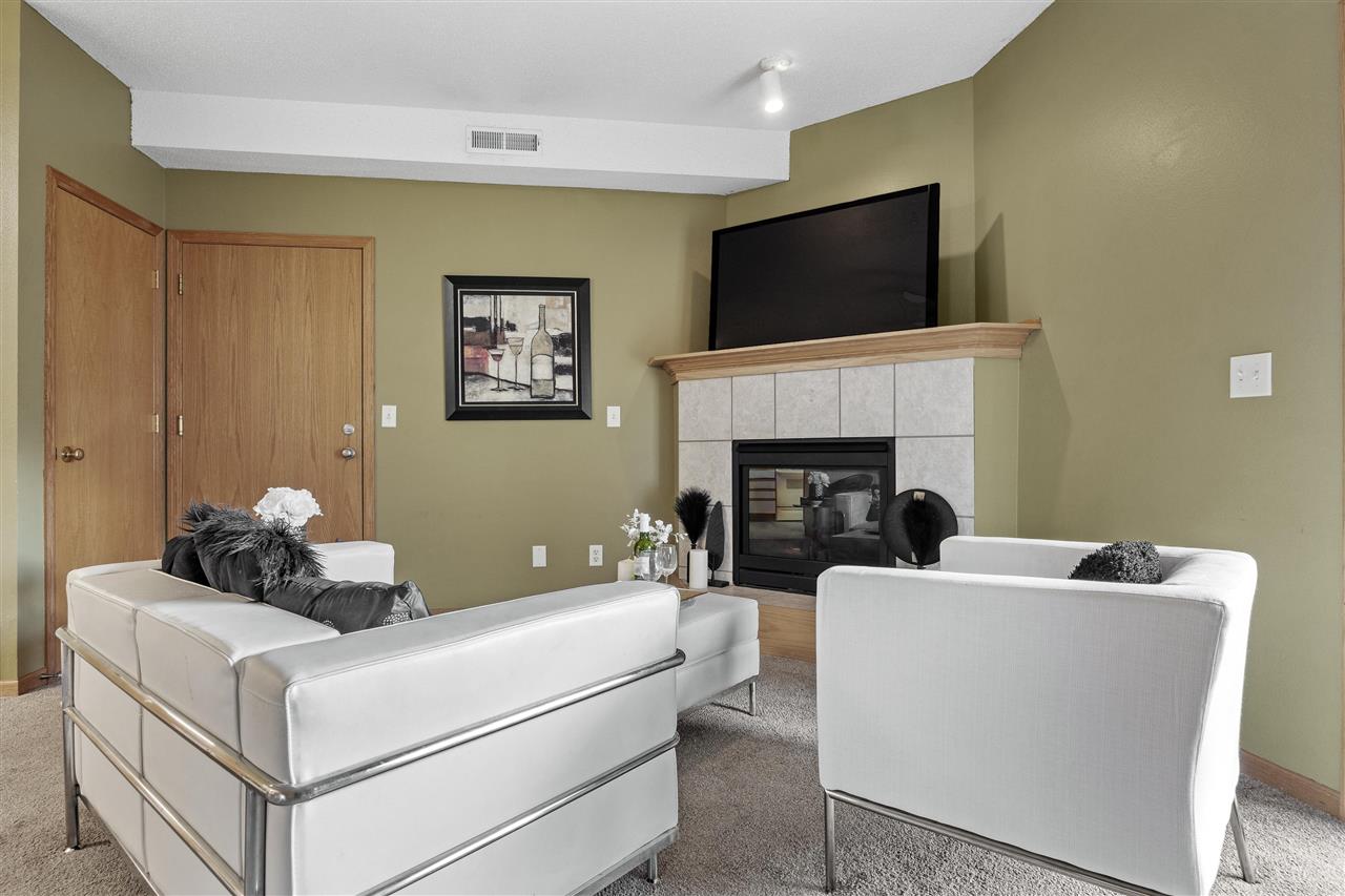 2857 Coral Ct Unit: 201