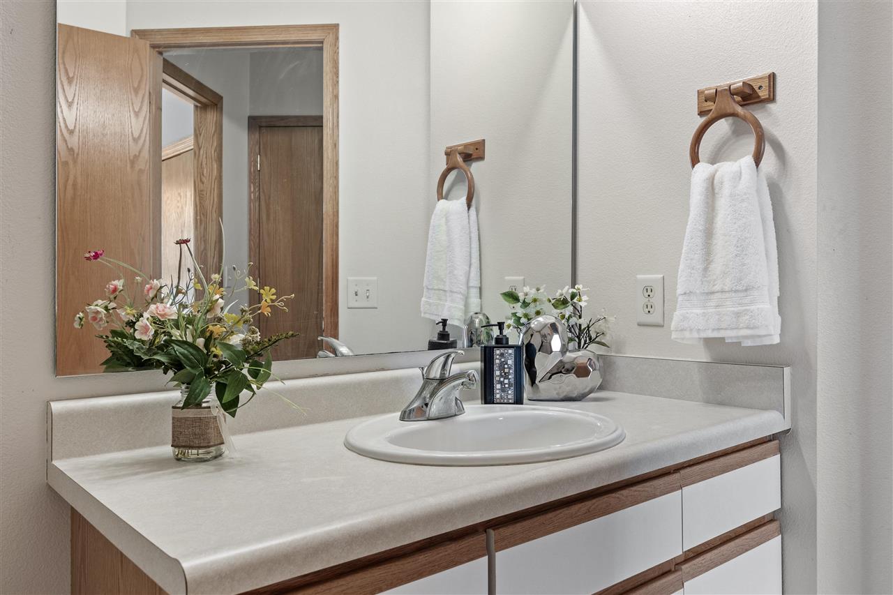 2857 Coral Ct Unit: 201