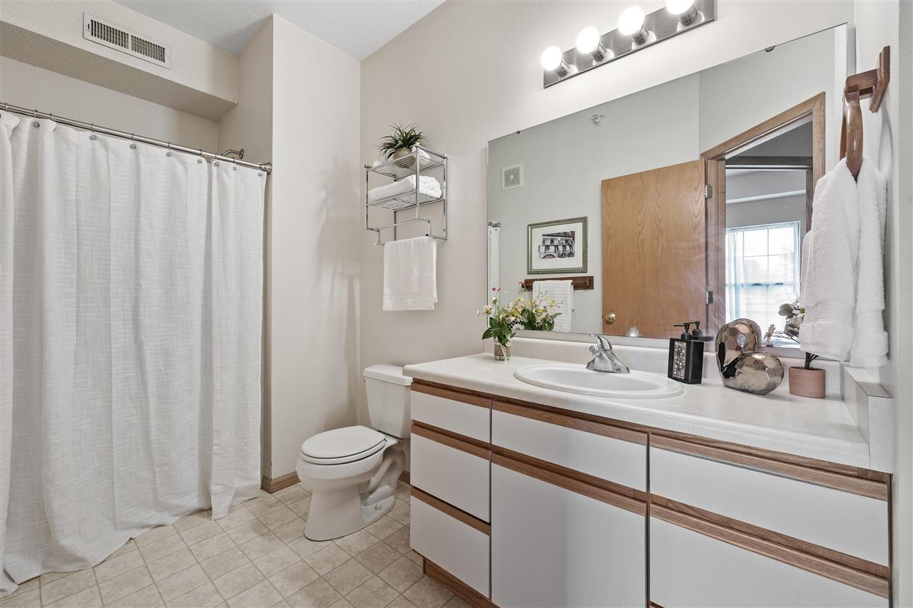 2857 Coral Ct Unit: 201
