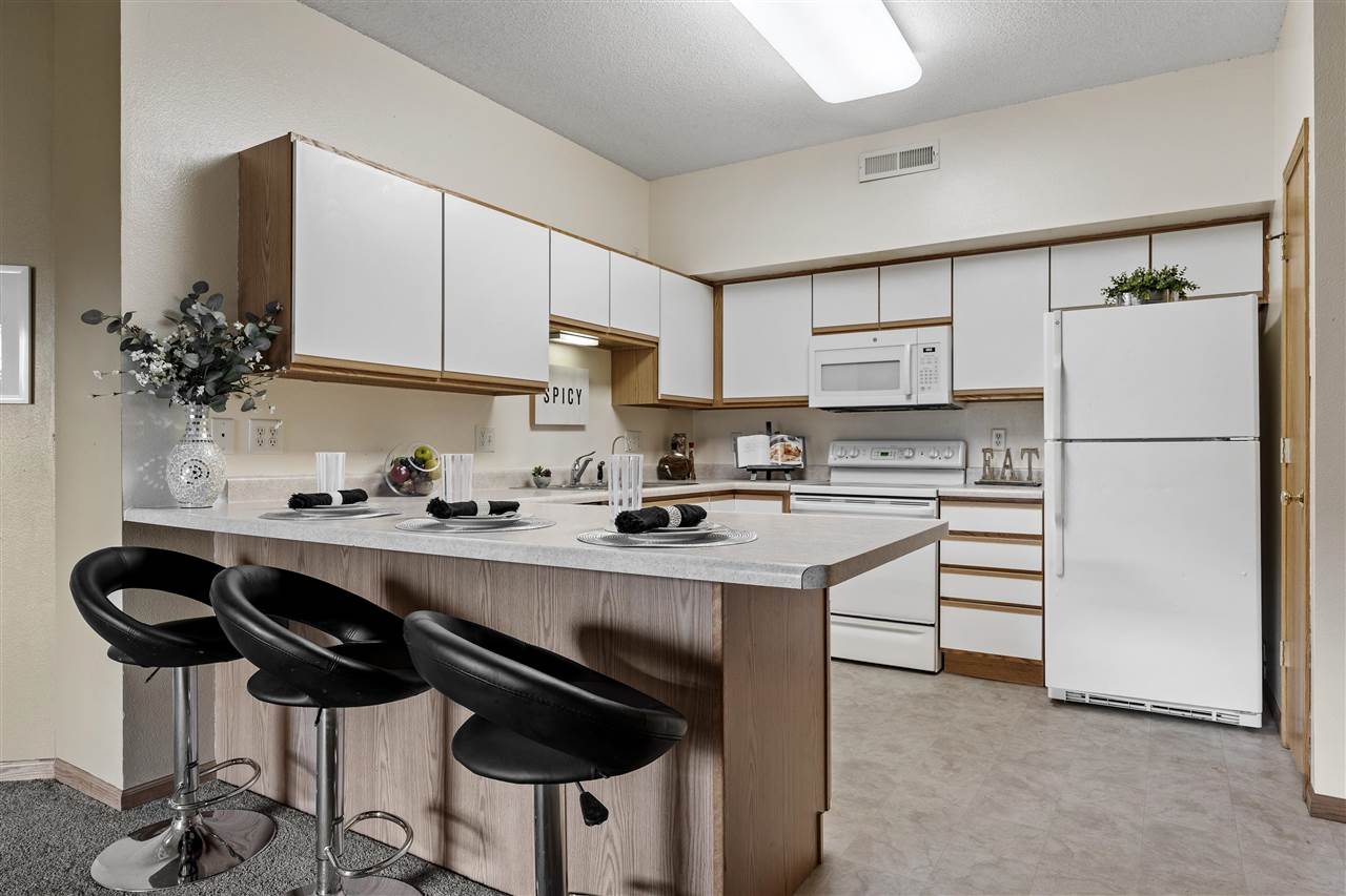 2857 Coral Ct Unit: 201