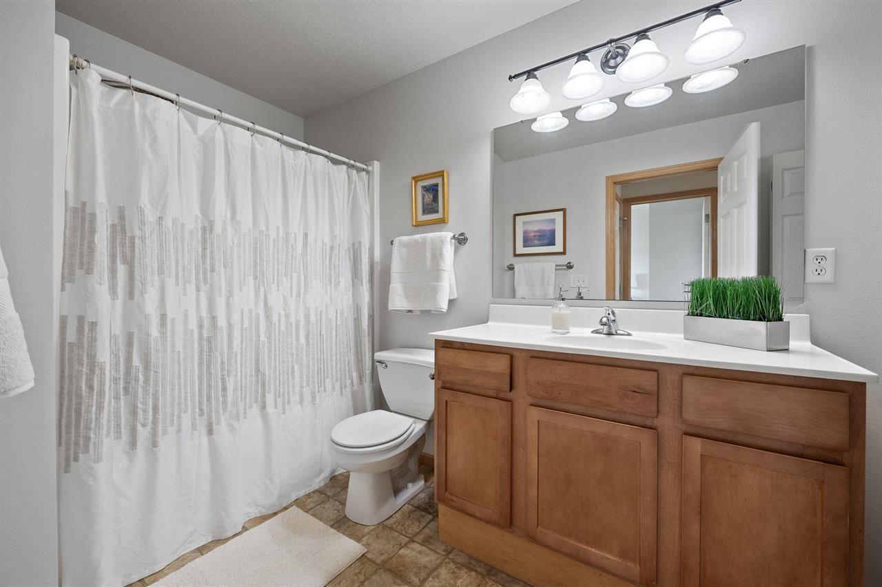 1570 Vandello Cir
