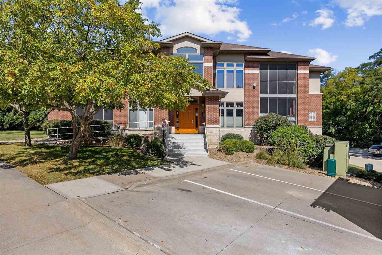 1753 Louis Pl