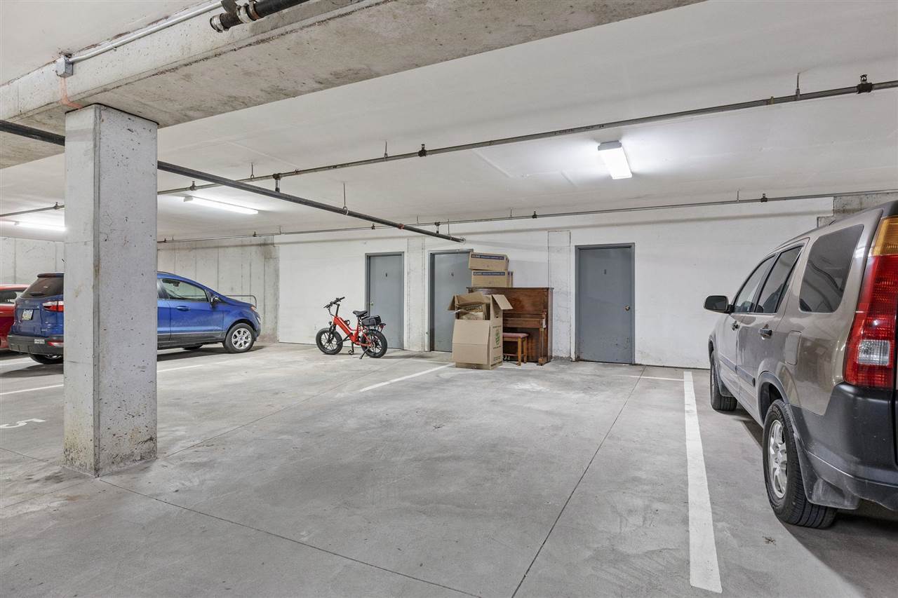 1753 Louis Pl