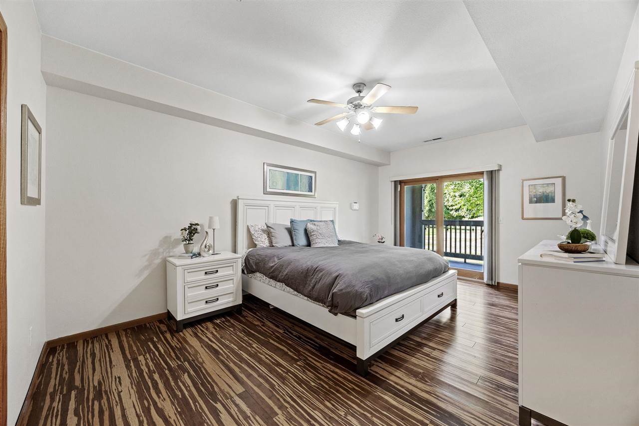 1753 Louis Pl