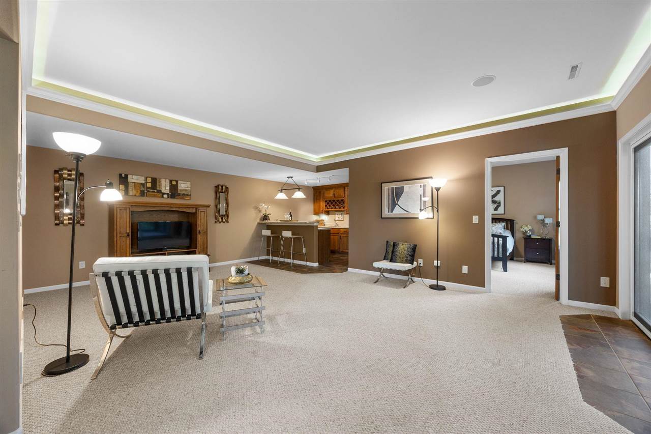 2907 High Bluff Dr