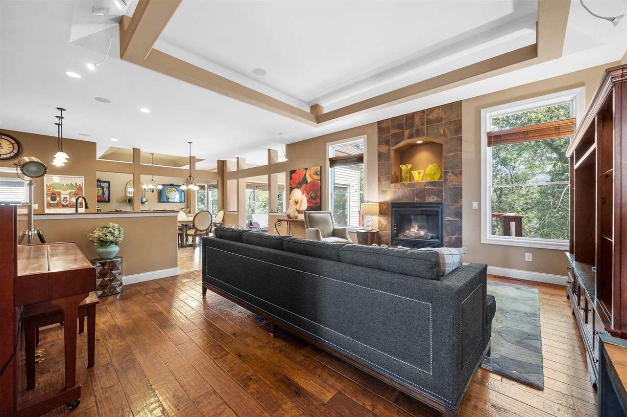 2907 High Bluff Dr