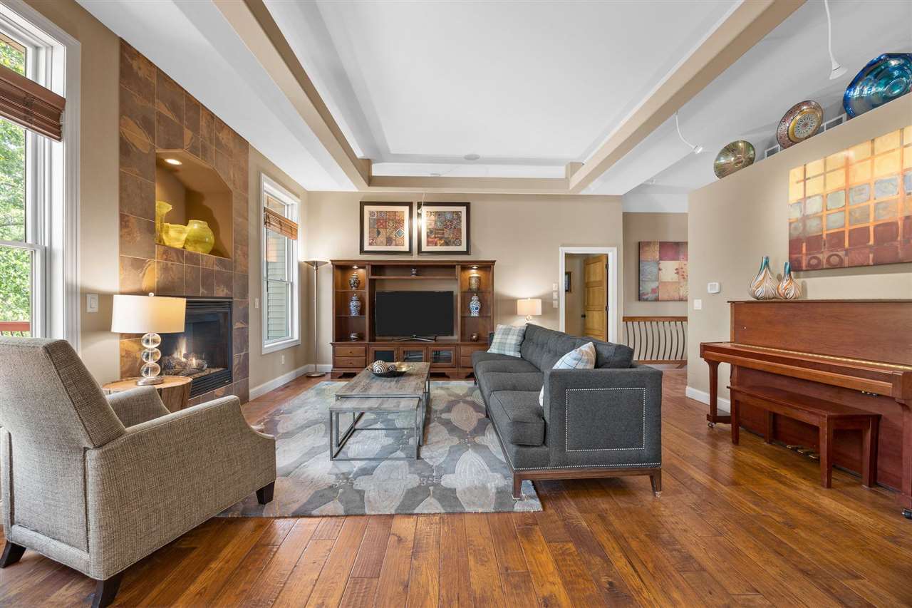 2907 High Bluff Dr