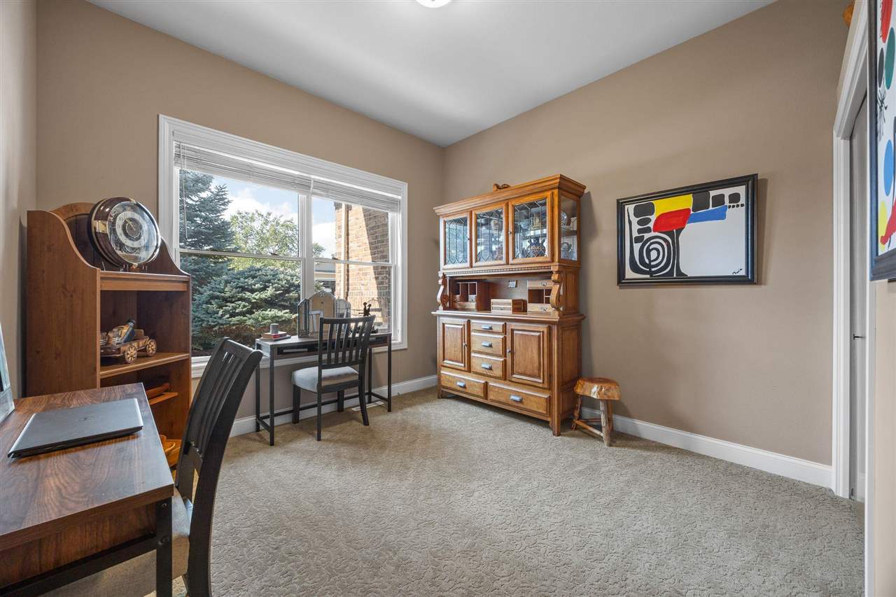 2907 High Bluff Dr