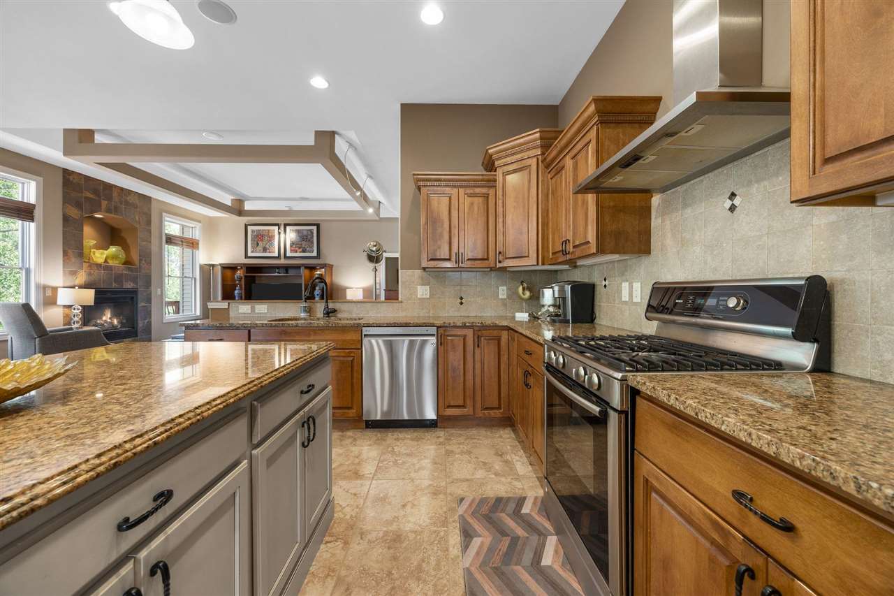 2907 High Bluff Dr