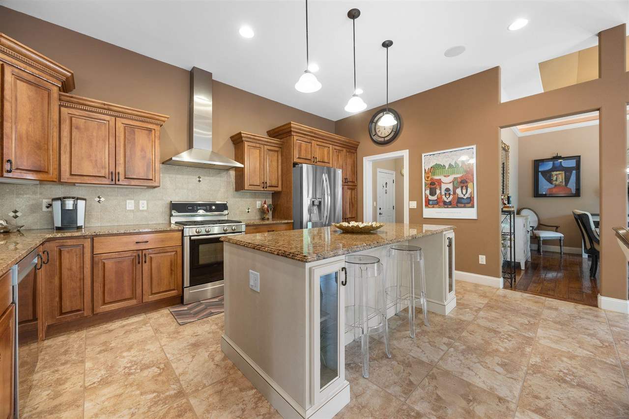 2907 High Bluff Dr