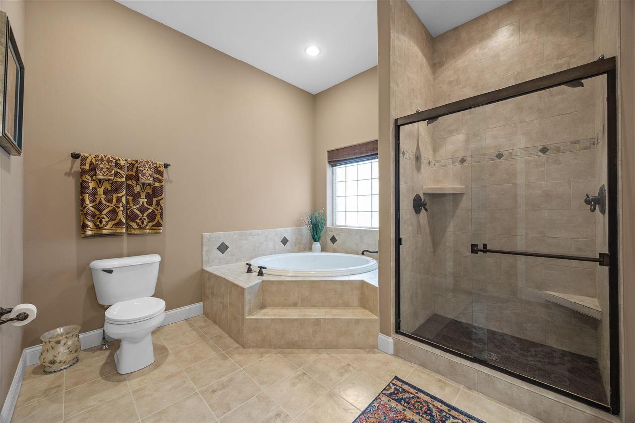 2907 High Bluff Dr