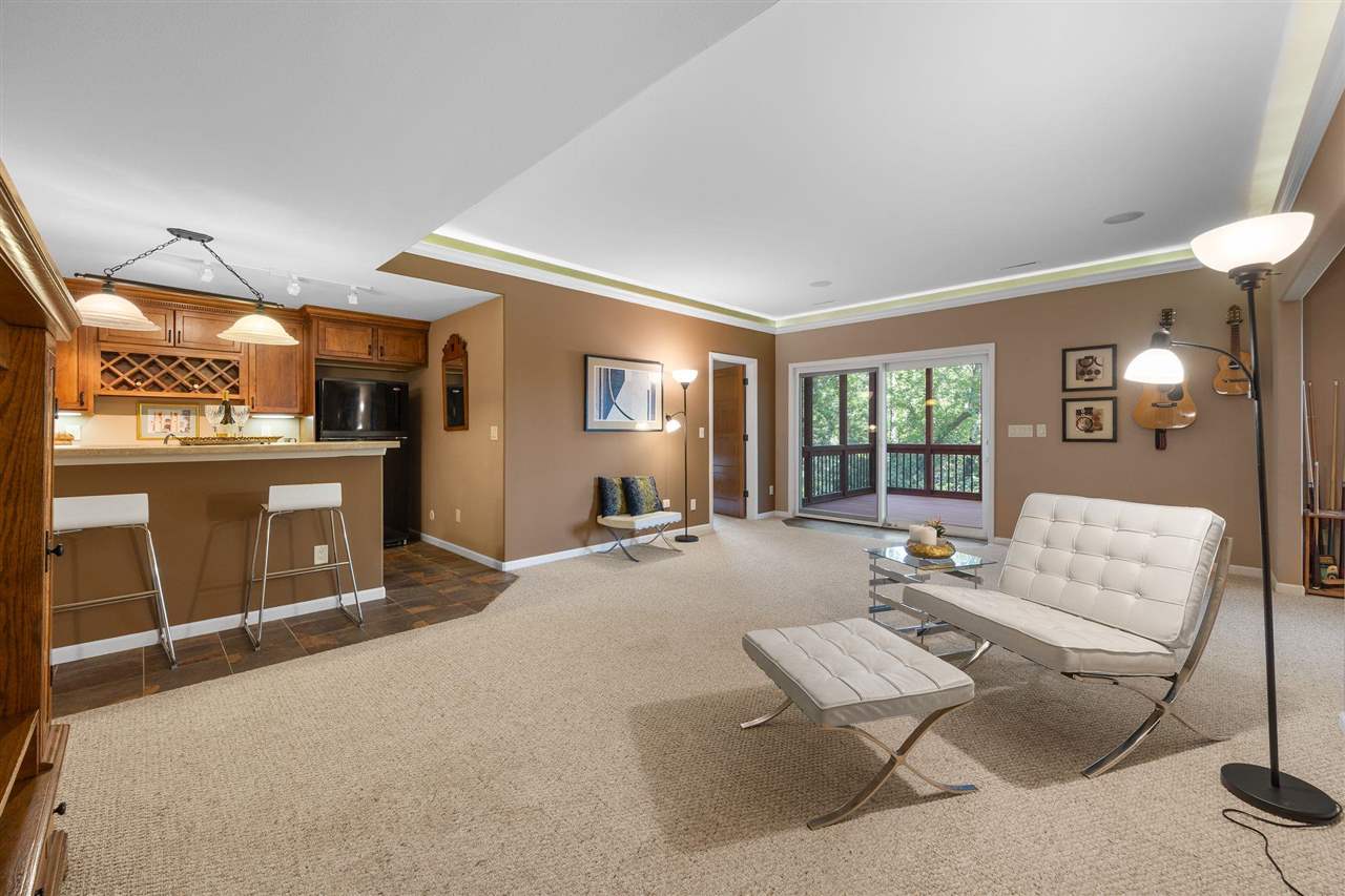 2907 High Bluff Dr