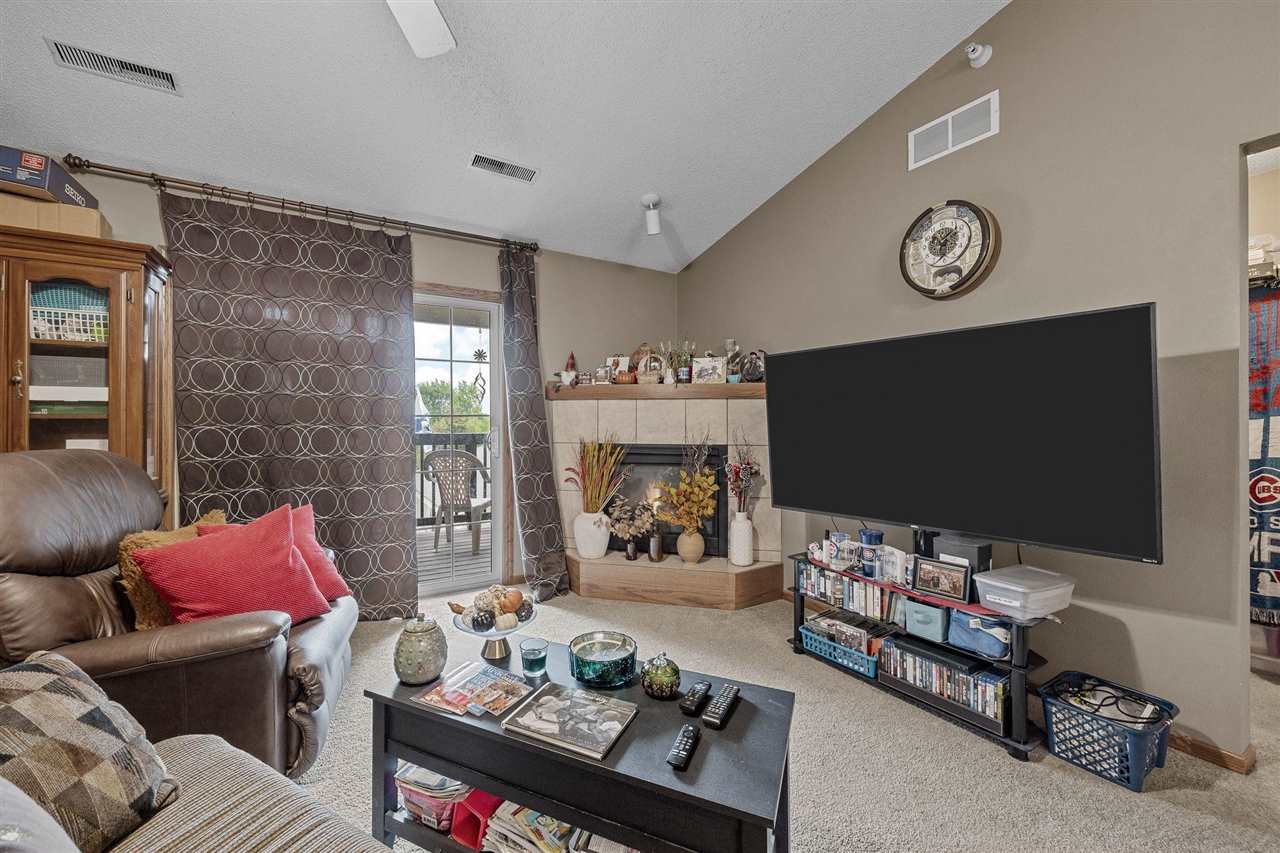 805 Blue Sky Dr Unit: 301