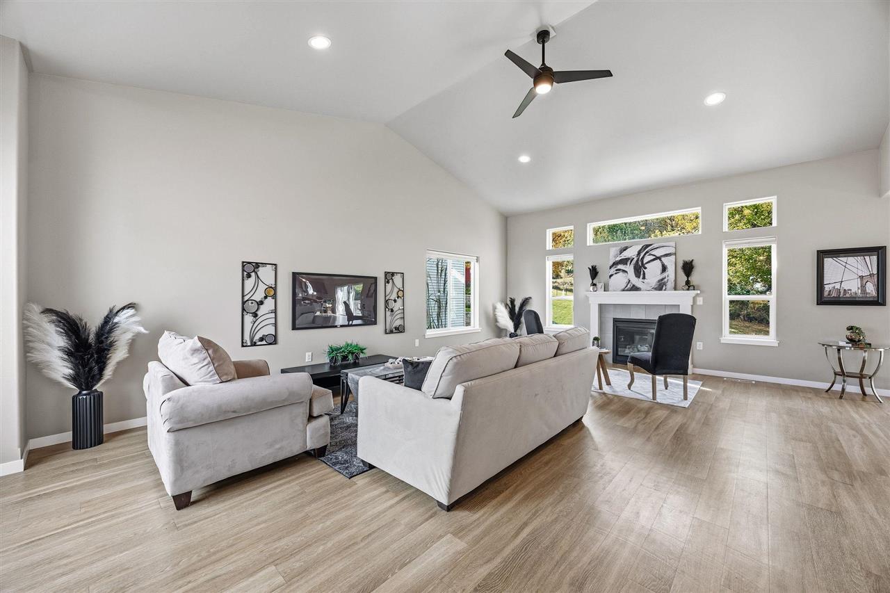 253 Lindemann Dr