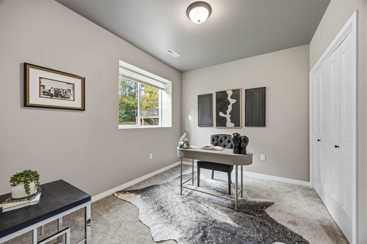 253 Lindemann Dr