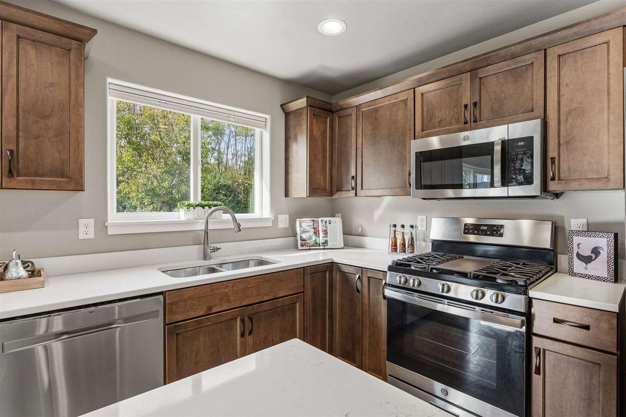 253 Lindemann Dr