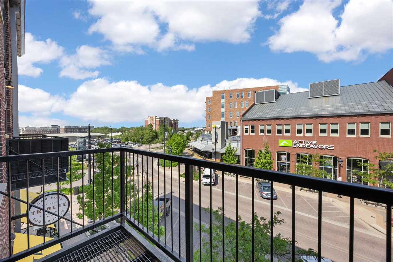 901 E 2nd Ave Unit: 205