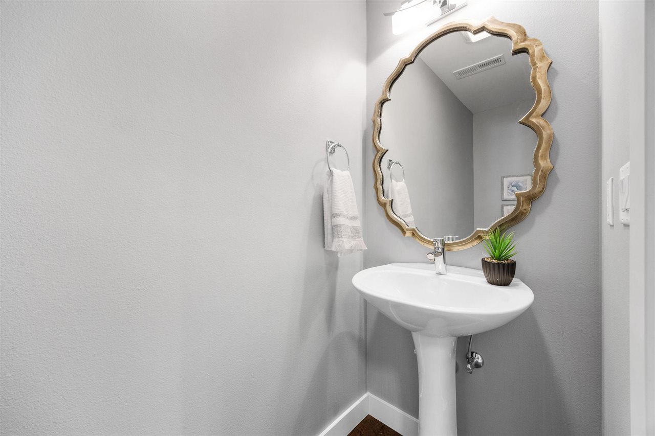 901 E 2nd Ave Unit: 205