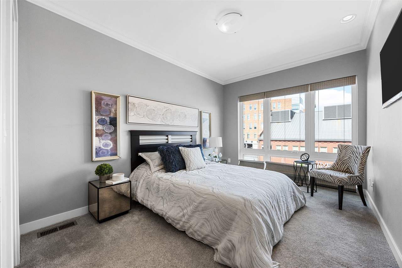 901 E 2nd Ave Unit: 205