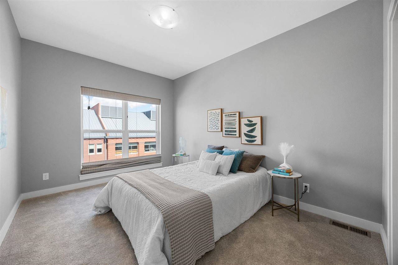 901 E 2nd Ave Unit: 205